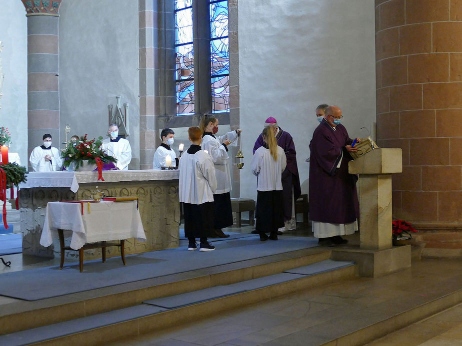 Beauftragung zu Lektorat und Akolythat in St. Marien, Volkmarsen (Foto: Karl-Franz Thiede)